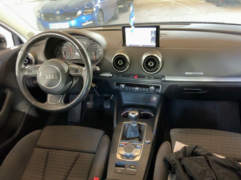 Audi A3 Limousine 2.0 TDI quattro Ambition — zdjęcie 12