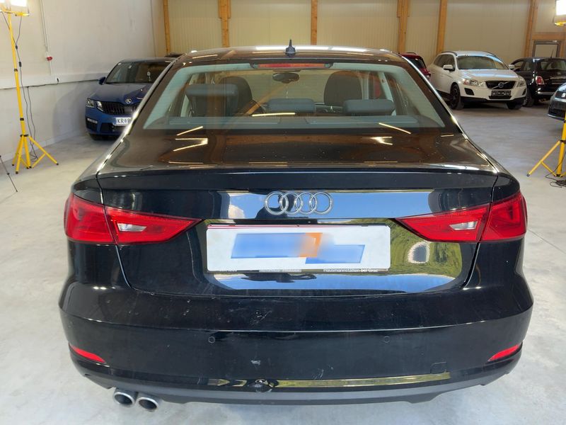Audi A3 Limousine 2.0 TDI quattro Ambition — zdjęcie 5