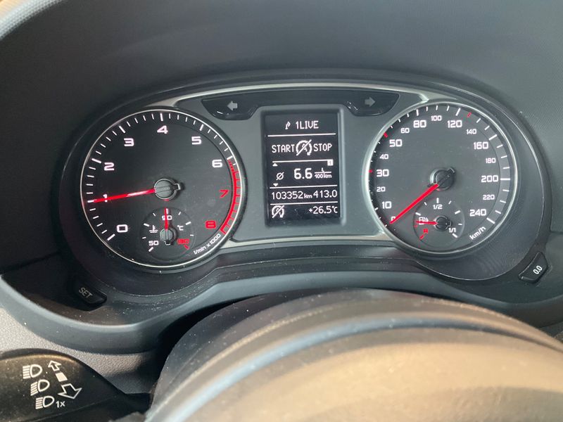 Audi A1 Sportback 1.0 TFSI Design — zdjęcie 13