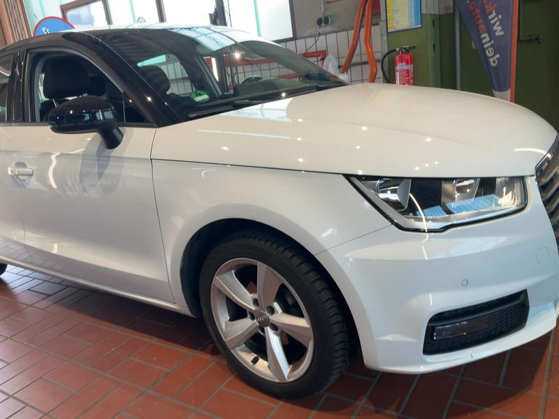 Audi A1 Sportback 1.0 TFSI Design — zdjęcie 8