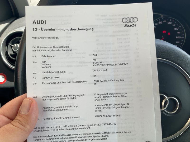 Audi A1 Sportback 1.0 TFSI Design — zdjęcie 16