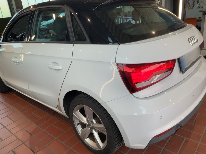 Audi A1 Sportback 1.0 TFSI Design — zdjęcie 3