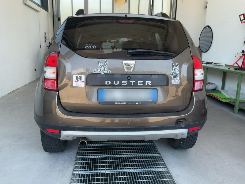 Dacia Duster 1.6 SCe LPG Black Shadow 4x2 2017 – снимка 7