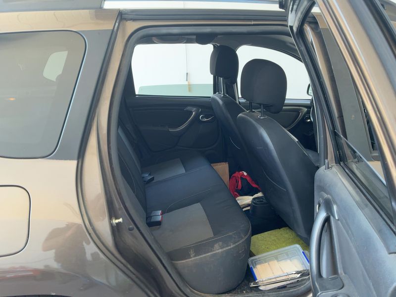 Dacia Duster 1.6 SCe LPG Black Shadow 4x2 2017 – снимка 19