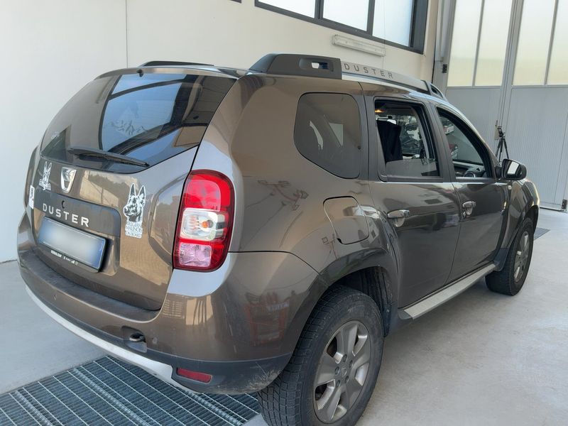 Dacia Duster 1.6 SCe LPG Black Shadow 4x2 2017 – снимка 8