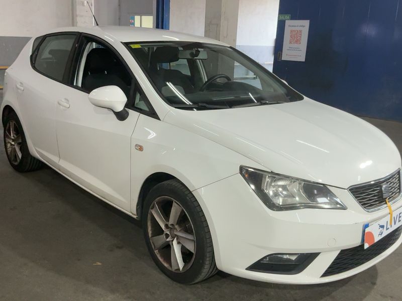 Seat Ibiza 1.6 TDI Stylance / Style — zdjęcie 8
