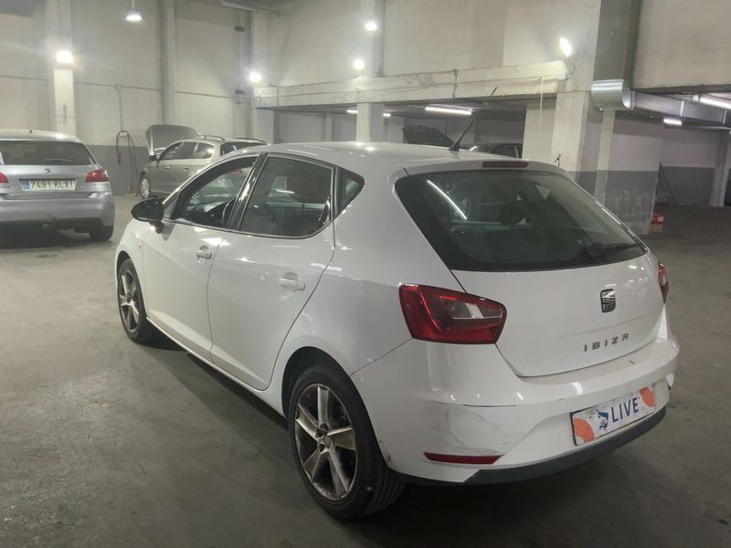 Seat Ibiza 1.6 TDI Stylance / Style — zdjęcie 3