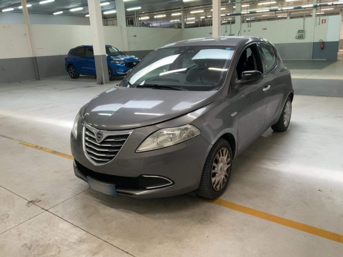 Lancia Ypsilon 2015