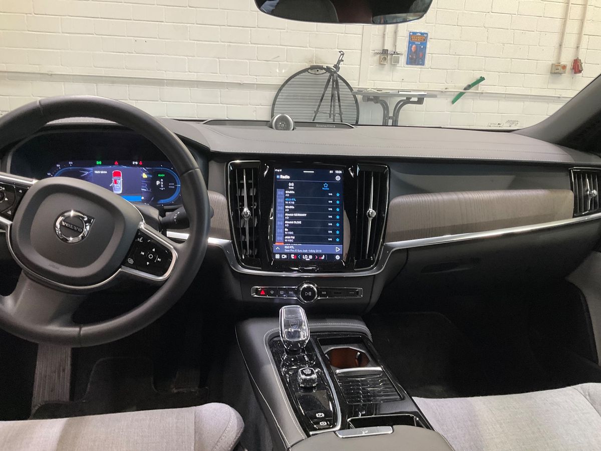 Volvo S90 2022 — photo 18
