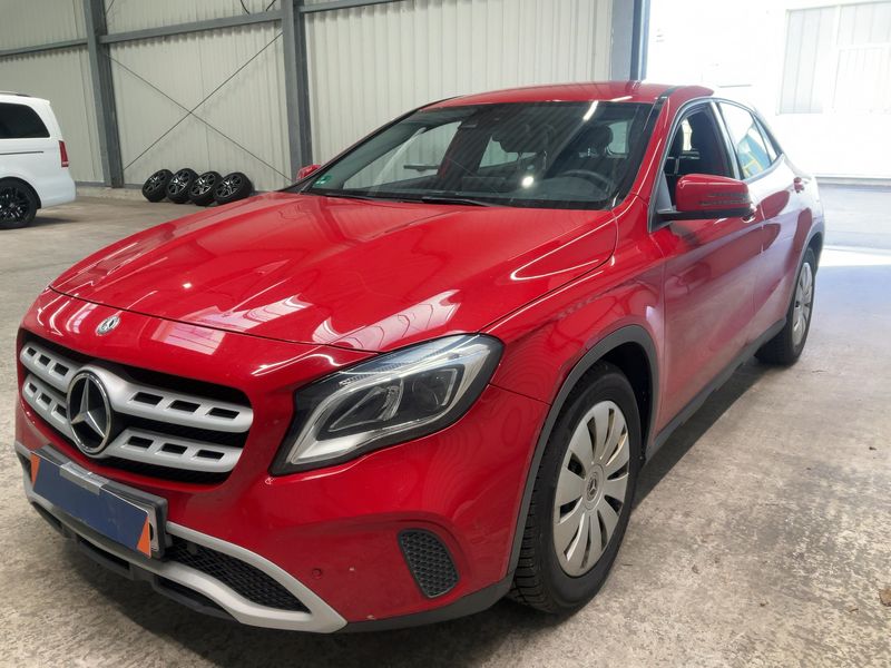 Mercedes-Benz GLA-Klasse