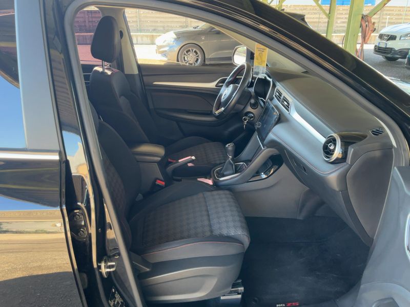 MG ZS 1.5 VTi Comfort — zdjęcie 11