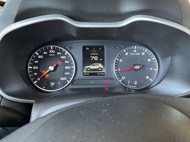 MG ZS 1.5 VTi Comfort — zdjęcie 13