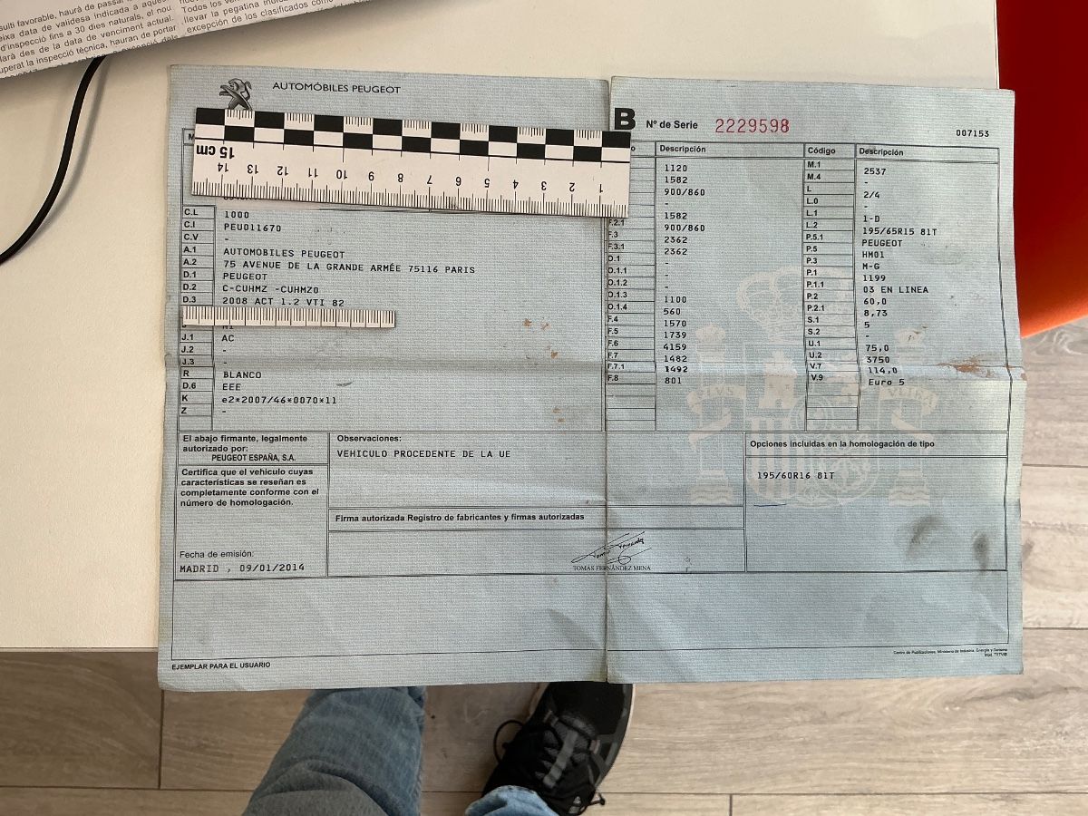 Peugeot 2008 1.2 VTi Active