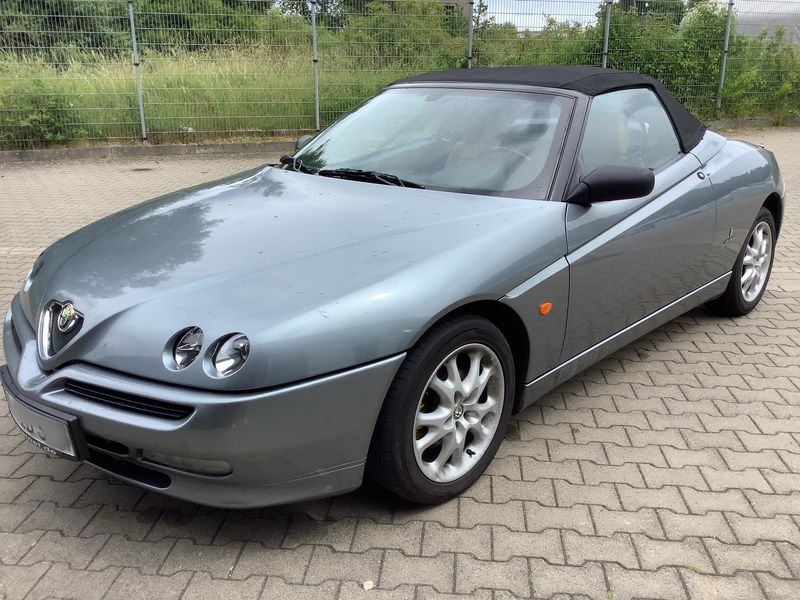 Alfa Romeo Alfa Spider 2.0 T.Spark L — zdjęcie 1