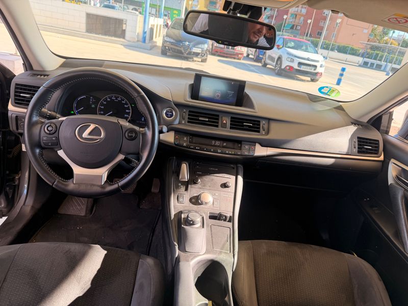 Lexus CT-Serie CT 200h Executive Line — zdjęcie 12