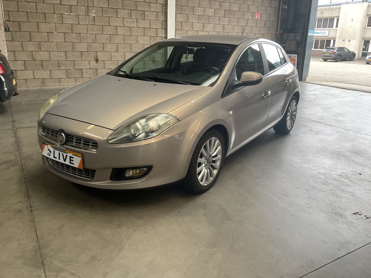 Fiat Bravo 2010 — photo 1