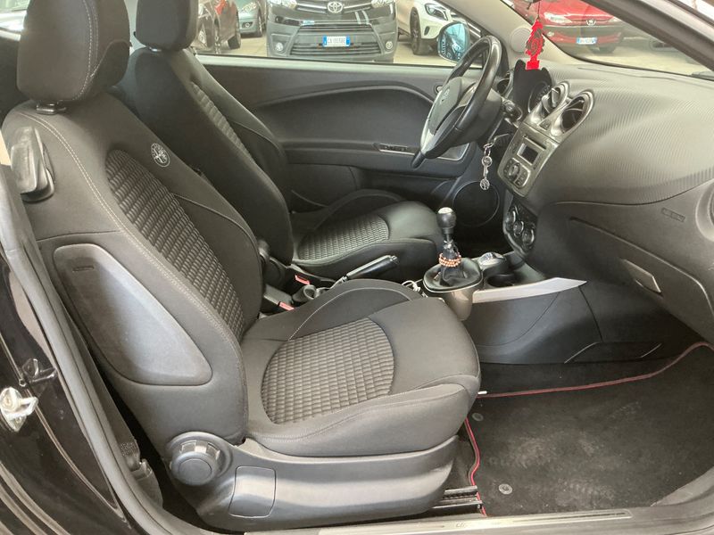 Alfa Romeo MiTo 1.4 Distinctive — zdjęcie 3