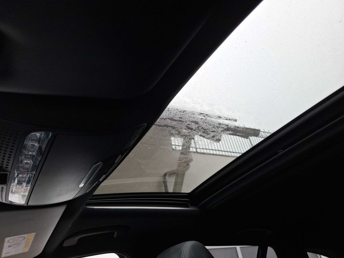 Mercedes-Benz E-Klasse 2019 — photo 39