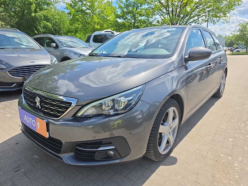 Peugeot 308 1.5 Blue-HDi Allure — zdjęcie 1