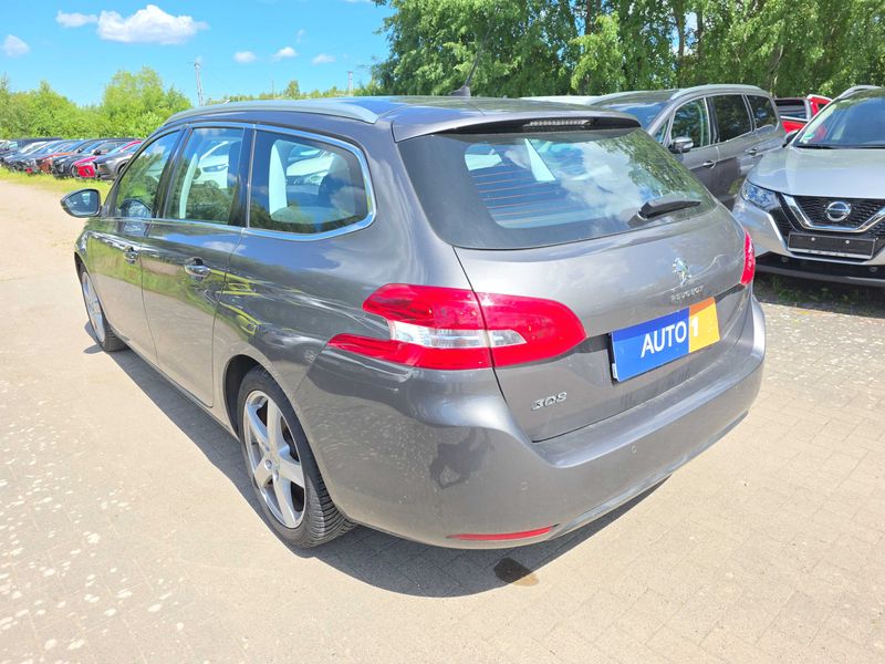 Peugeot 308 1.5 Blue-HDi Allure — zdjęcie 3