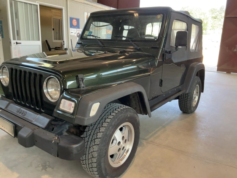 Jeep Wrangler 2.5 Sport — zdjęcie 2