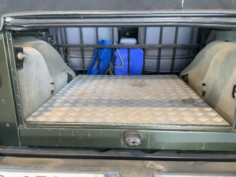 Jeep Wrangler 2.5 Sport — zdjęcie 10