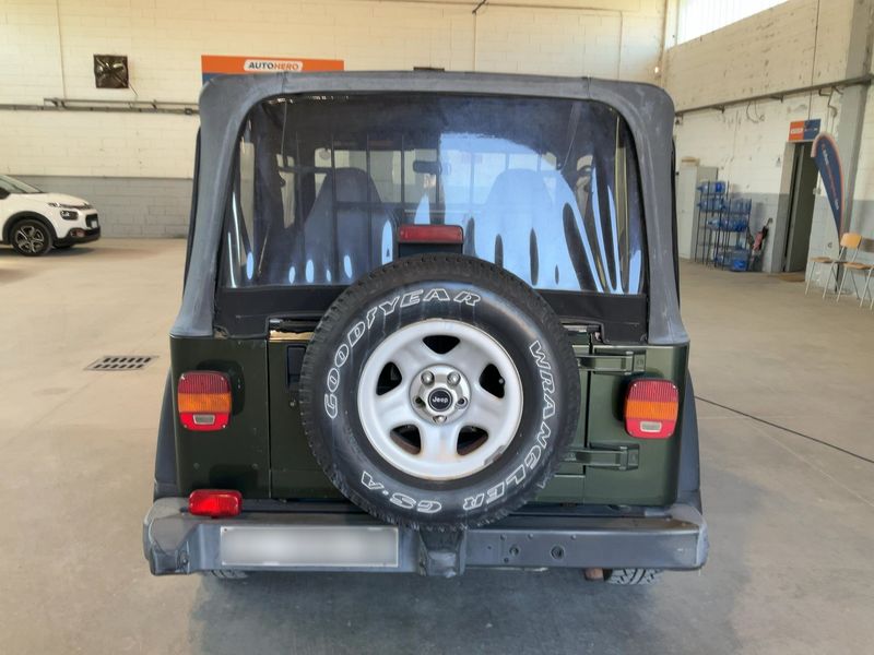 Jeep Wrangler 2.5 Sport — zdjęcie 5