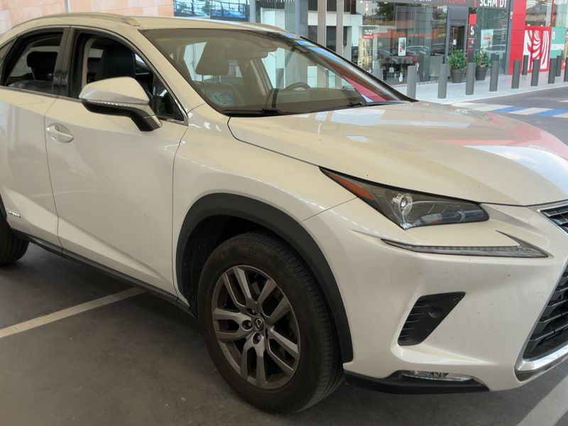 Lexus NX-Serie NX 300h E-Four Executive Line — zdjęcie 8
