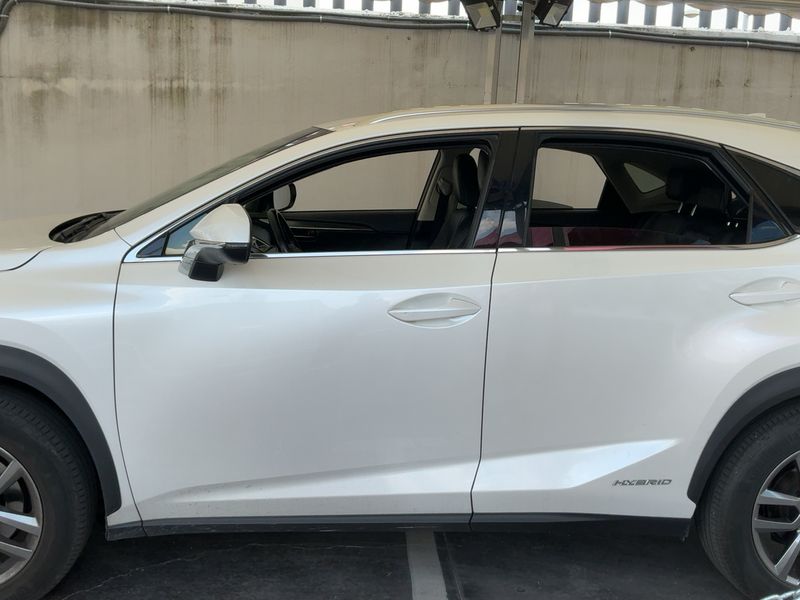 Lexus NX-Serie NX 300h E-Four Executive Line — zdjęcie 4