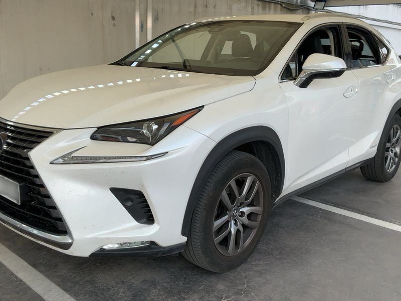 Lexus NX-Serie NX 300h E-Four Executive Line — zdjęcie 2