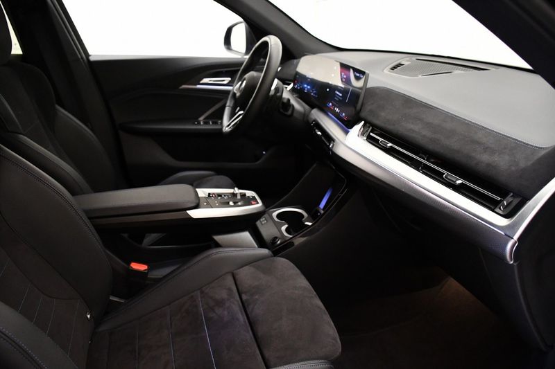 BMW X2 sDrive 18d M Sport — zdjęcie 12