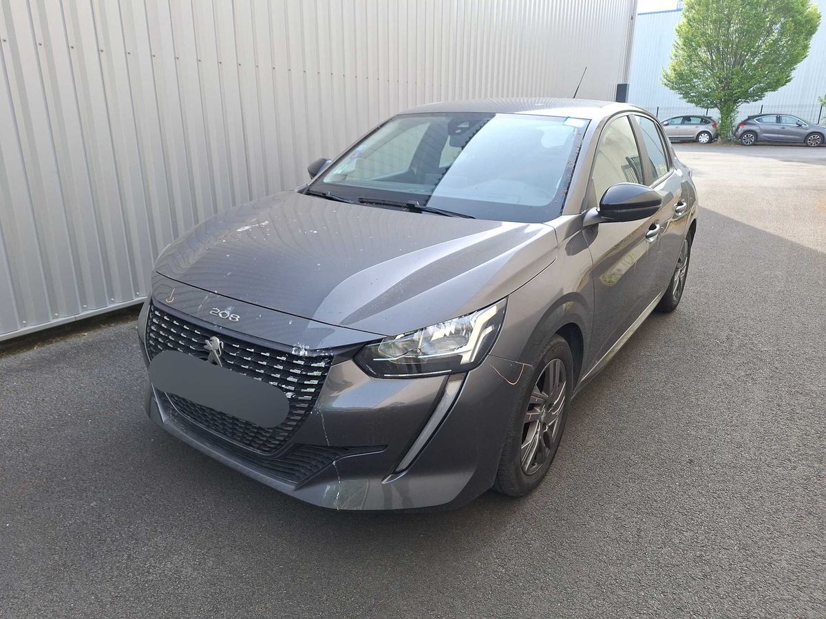 Peugeot 208 2022 — photo 1