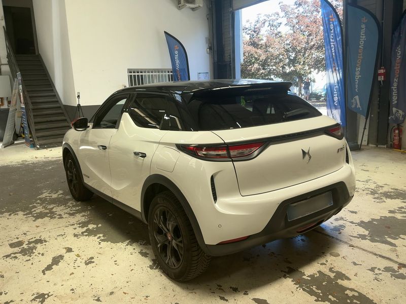 DS Automobiles DS3 Crossback 1.5 Blue-HDi Performance Line — zdjęcie 3