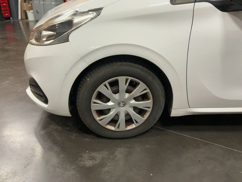 Peugeot 208 1.2 e-VTi Active 2017 – снимка 3