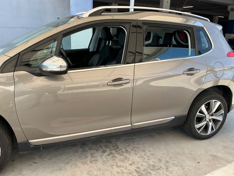 Peugeot 2008 1.6 Blue-HDi Allure 2015 – снимка 4