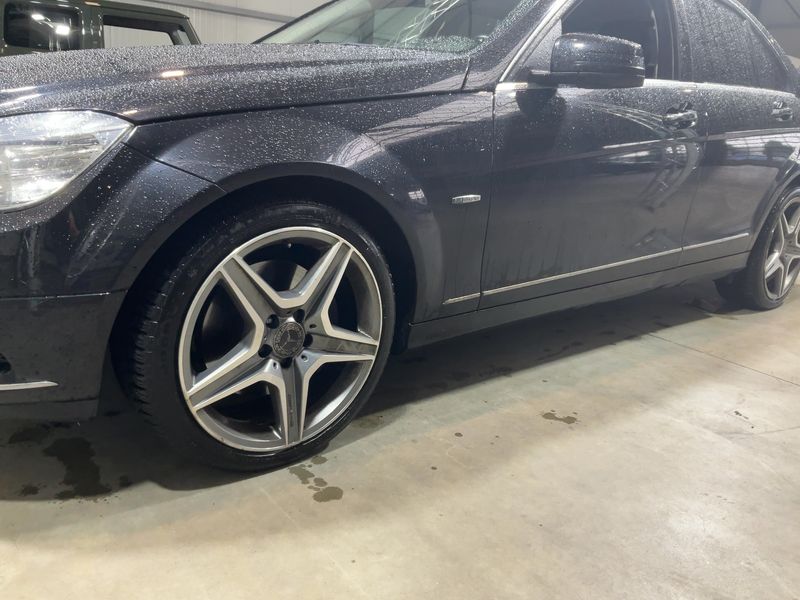 Mercedes-Benz C-Klasse C 350 CGI BlueEfficiency Avantgarde — zdjęcie 2