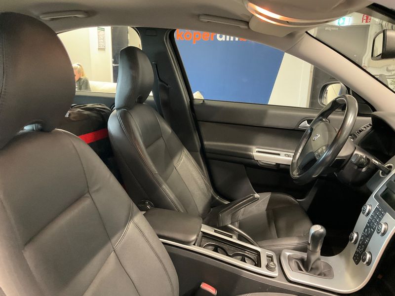 Volvo S40 1.6 D2 Business Edition — zdjęcie 11