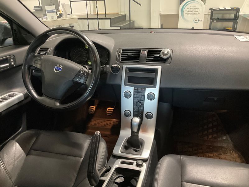 Volvo S40 1.6 D2 Business Edition — zdjęcie 12