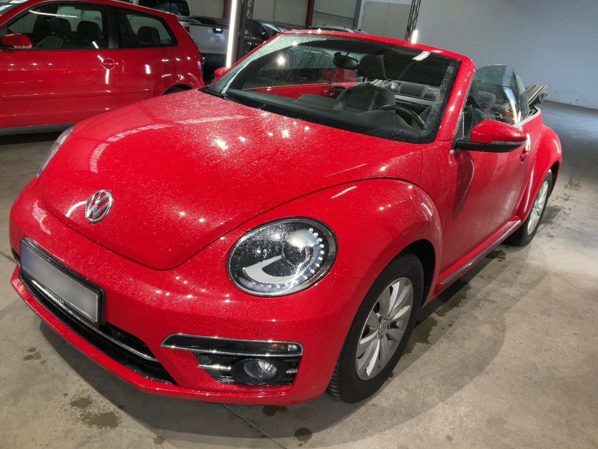 Volkswagen Beetle 2017 — photo 1