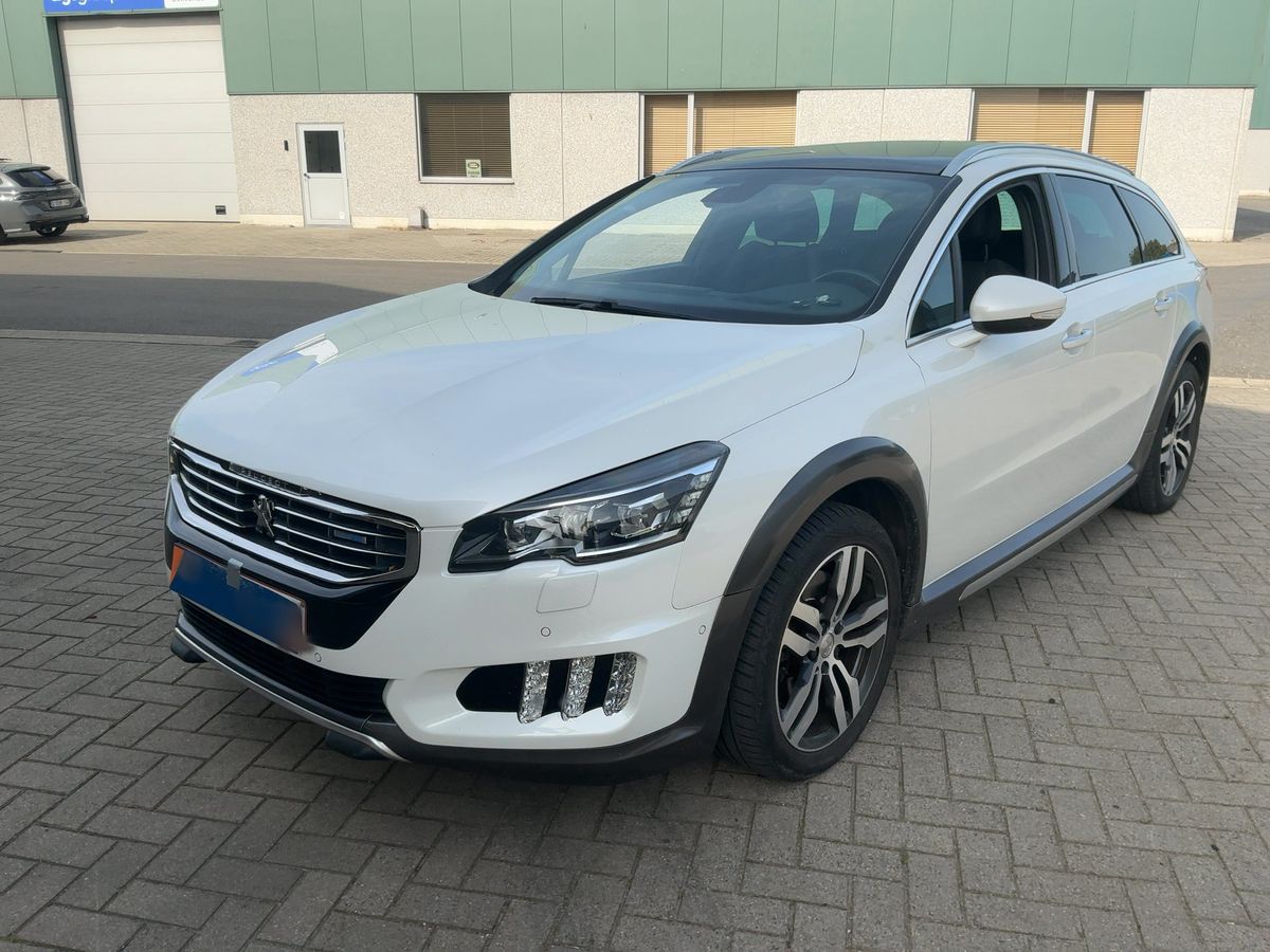 Peugeot 508 2016 — photo 1