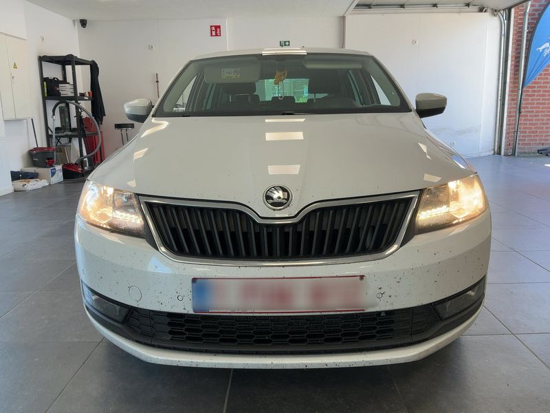 Skoda Rapid Spaceback 1.4 TDI Ambition — zdjęcie 9