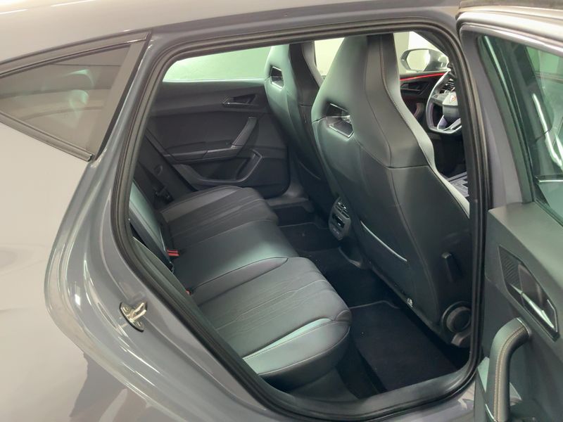 Cupra Leon 2.0 TSI VZ — zdjęcie 14