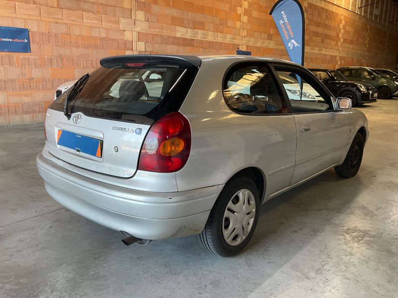 Toyota Corolla 1.4 Compact — zdjęcie 2