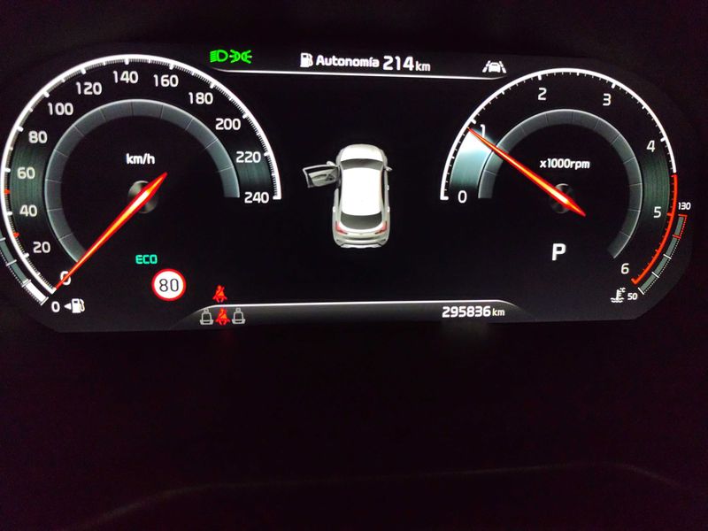 Kia XCeed 1.6 CRDi Mild-Hybrid Emotion — zdjęcie 12