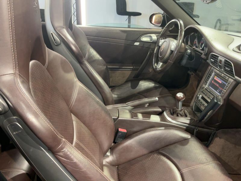 Porsche 911 997 Carrera S Cabrio — zdjęcie 11