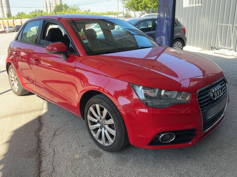 Audi A1 Sportback 1.6 TDI Attraction 2013 – снимка 12