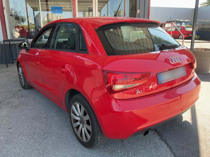 Audi A1 Sportback 1.6 TDI Attraction 2013 – снимка 6