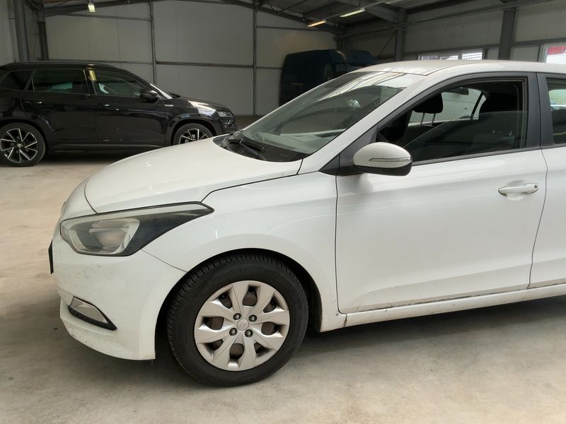 Hyundai i20 1.2 Classic — zdjęcie 2