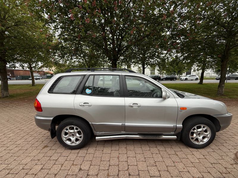 Hyundai Santa Fe 2.4 GLS — zdjęcie 16