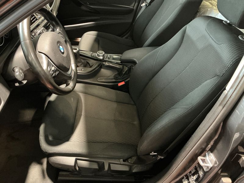 BMW 3er 318i Advantage 2019 – снимка 23